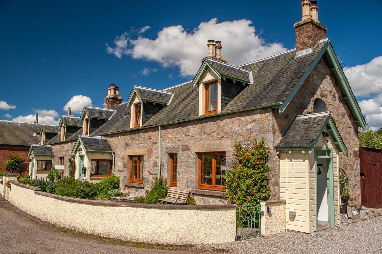 Rosemount Bothy - Highland Cottage Гарв Екстериор снимка