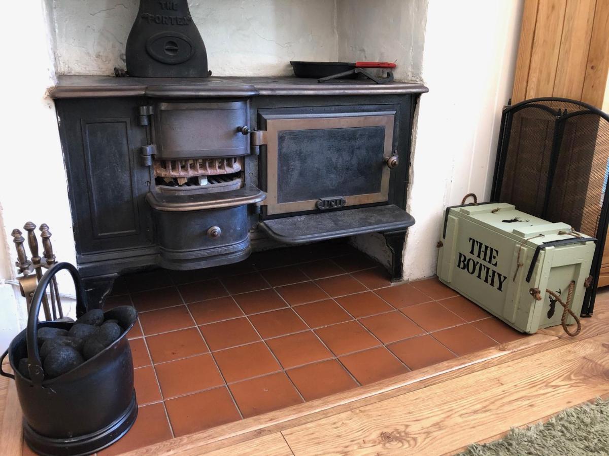 Rosemount Bothy - Highland Cottage Гарв Екстериор снимка