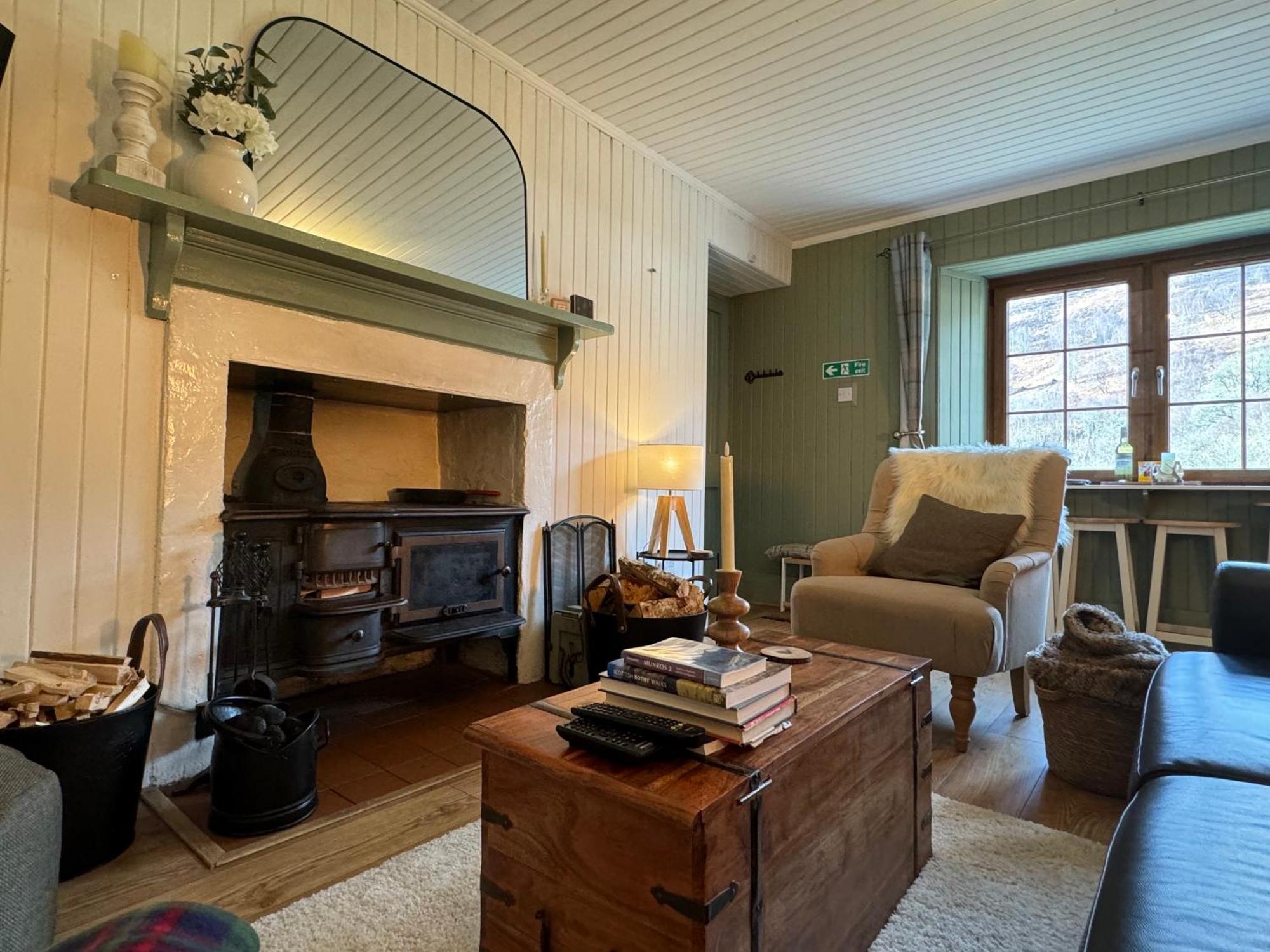 Rosemount Bothy - Highland Cottage Гарв Екстериор снимка