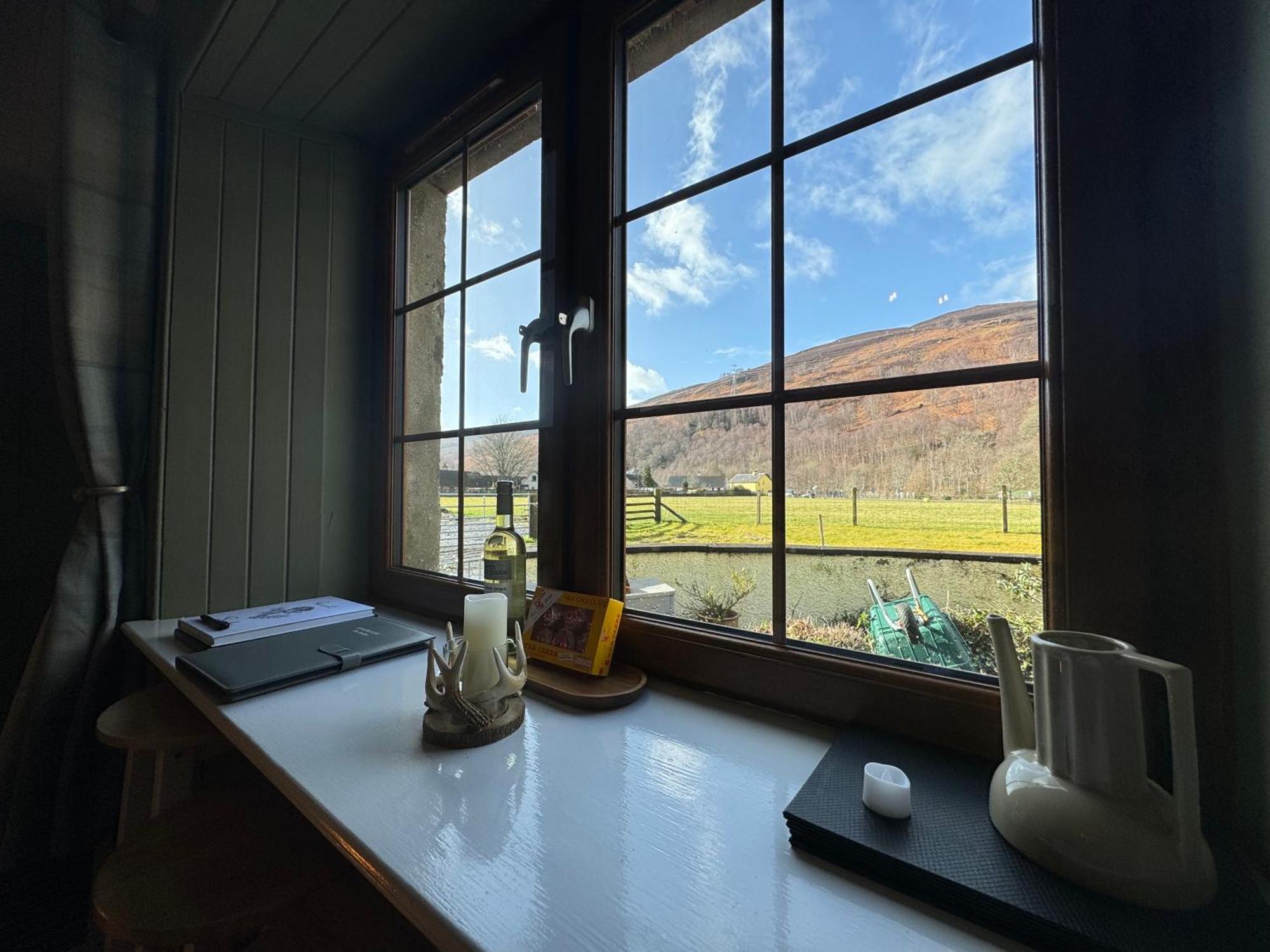 Rosemount Bothy - Highland Cottage Гарв Екстериор снимка